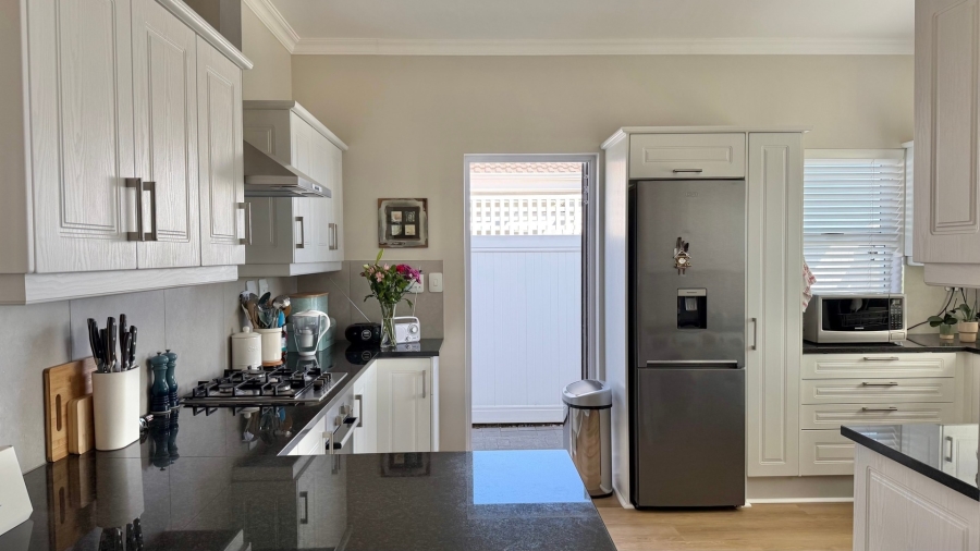 3 Bedroom Property for Sale in Dennegeur Western Cape